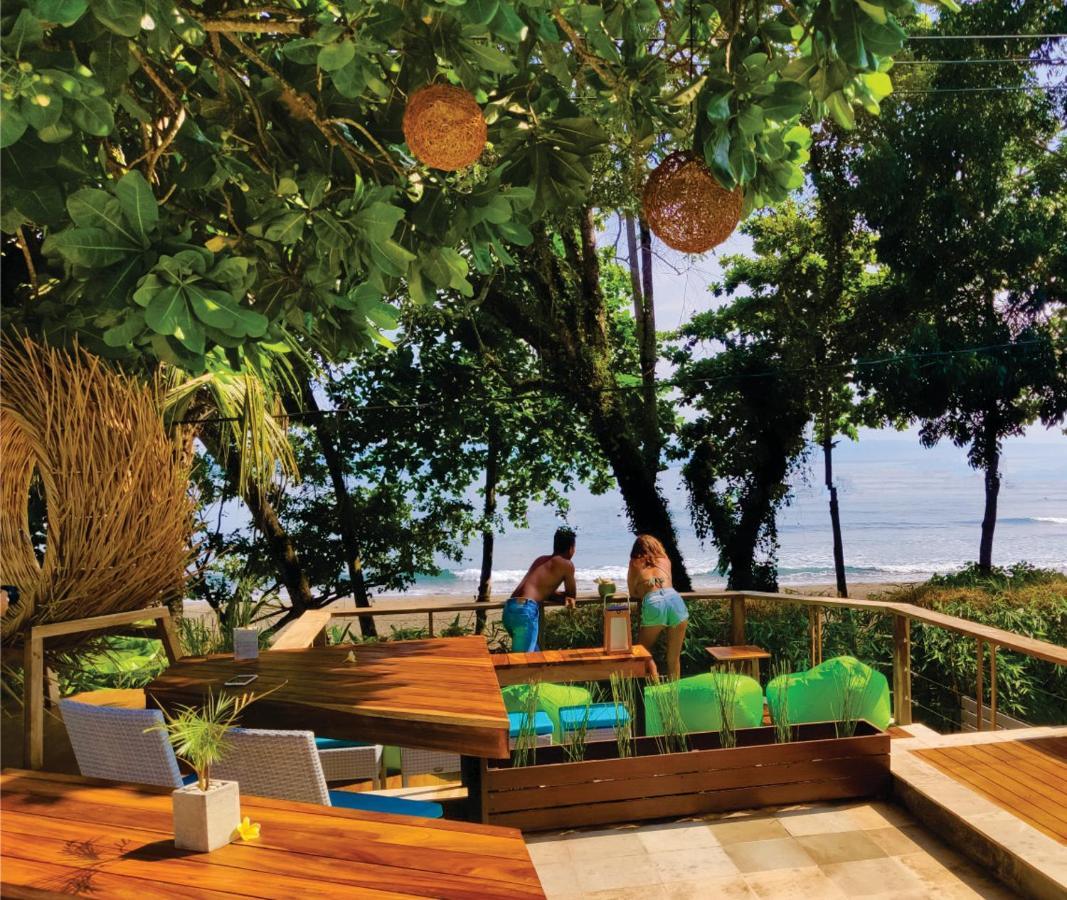 Javacove Beach Hotel Batukaras Extérieur photo