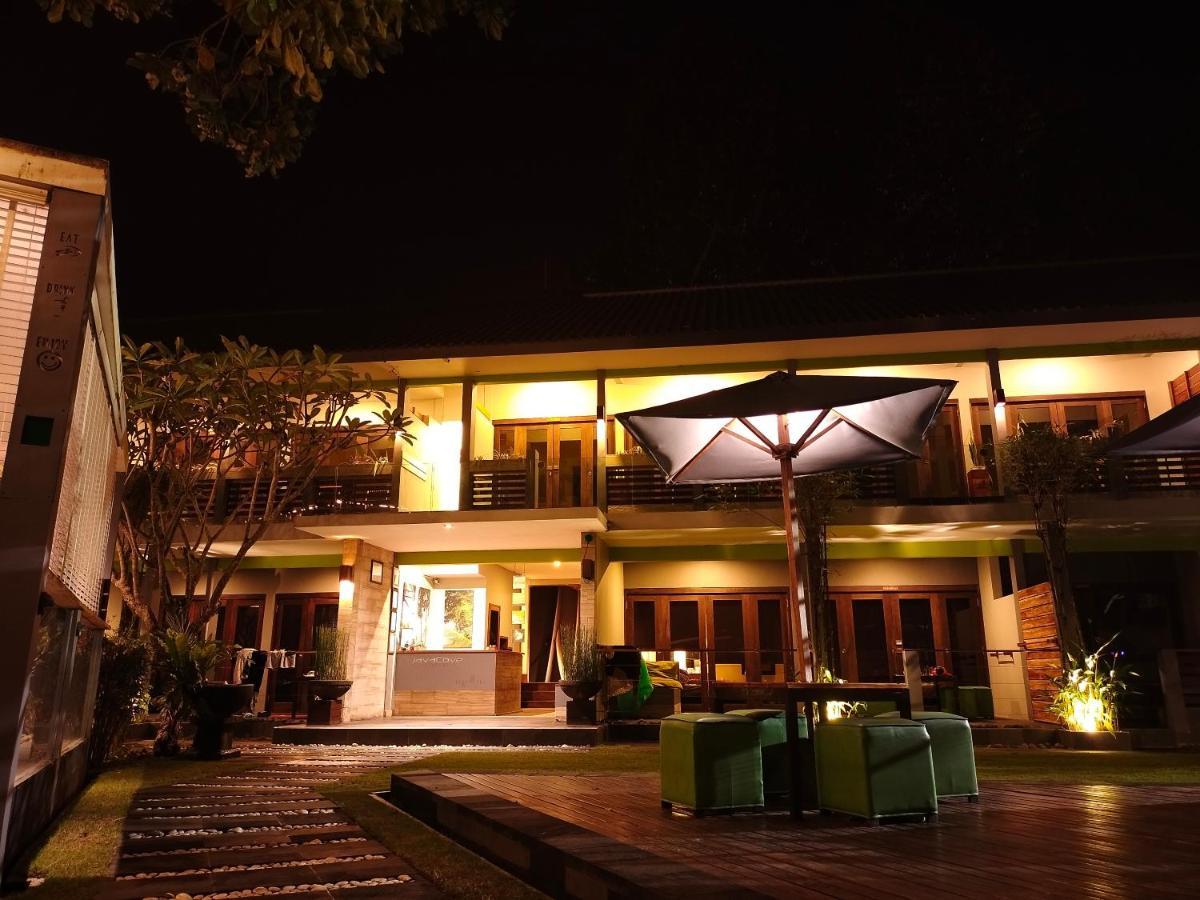 Javacove Beach Hotel Batukaras Extérieur photo