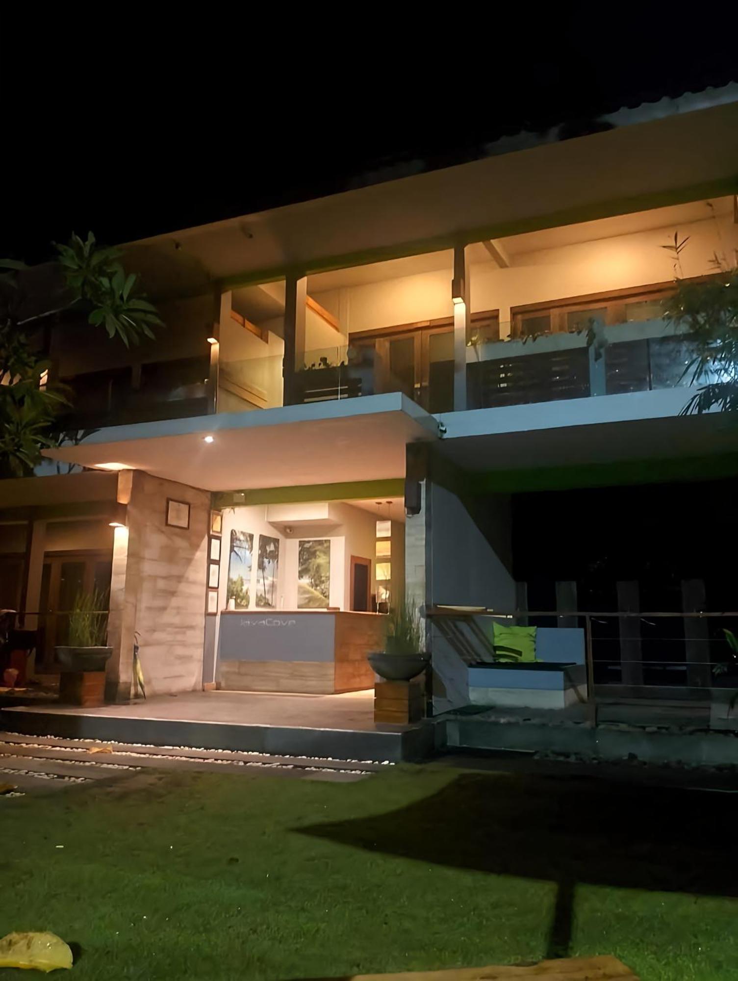Javacove Beach Hotel Batukaras Extérieur photo