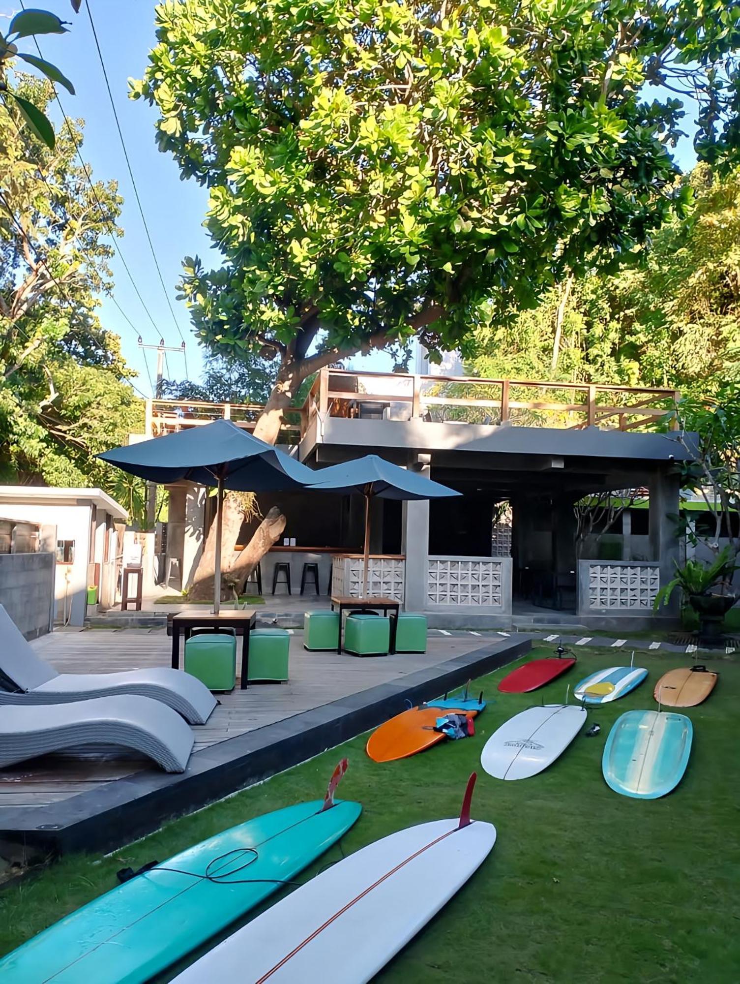 Javacove Beach Hotel Batukaras Extérieur photo