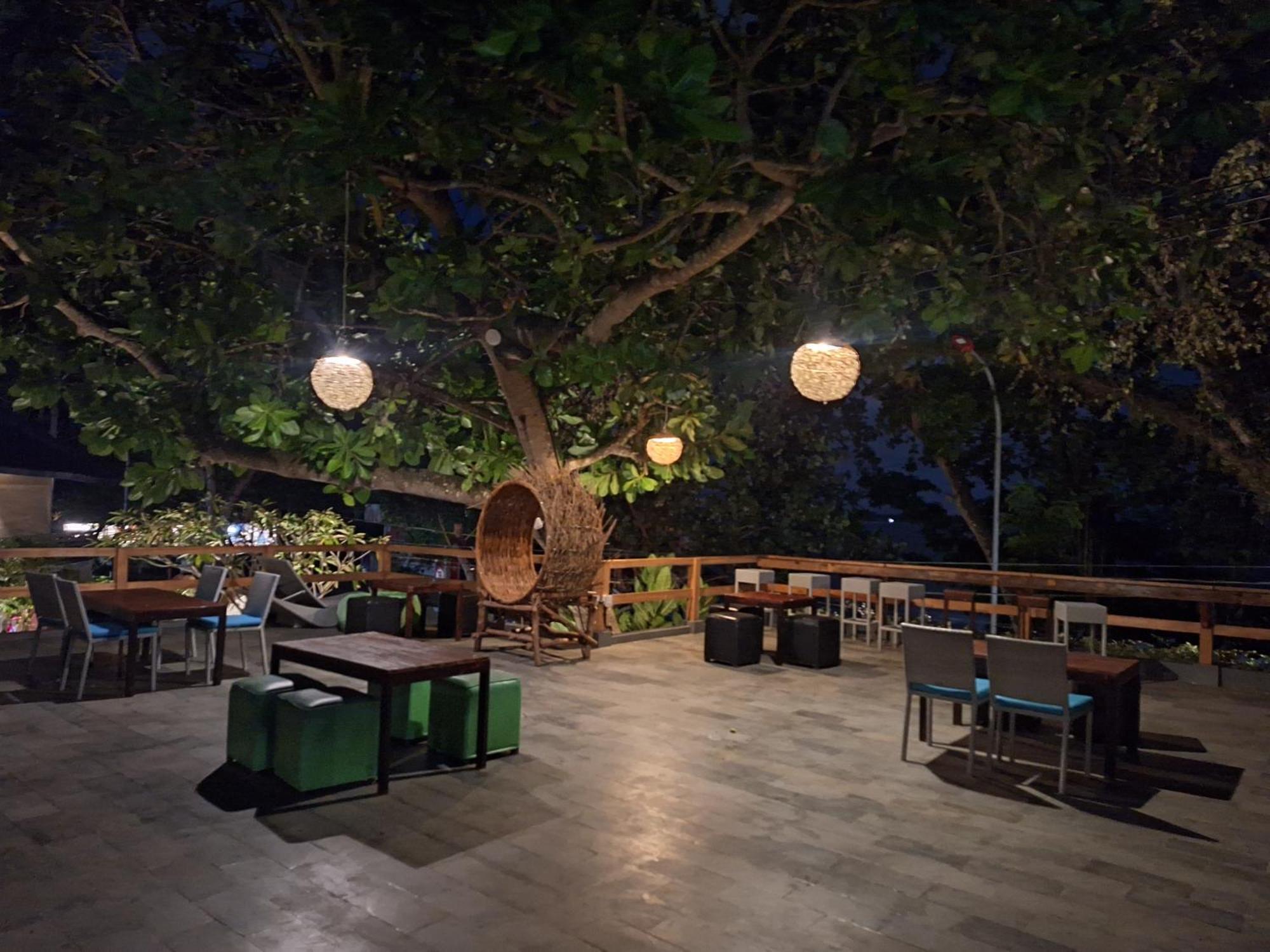 Javacove Beach Hotel Batukaras Extérieur photo