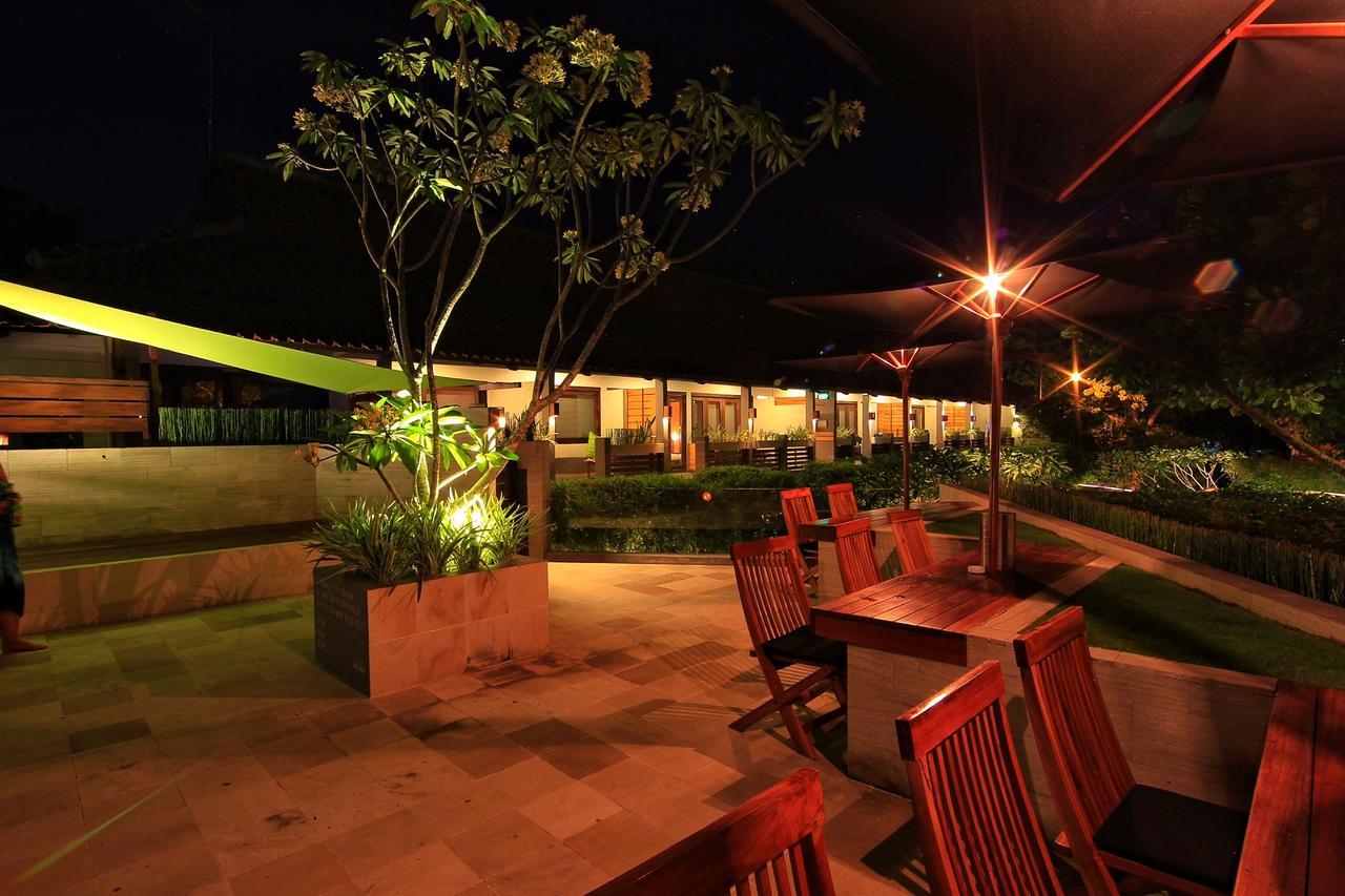 Javacove Beach Hotel Batukaras Extérieur photo
