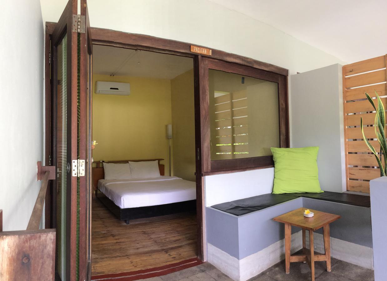 Javacove Beach Hotel Batukaras Extérieur photo