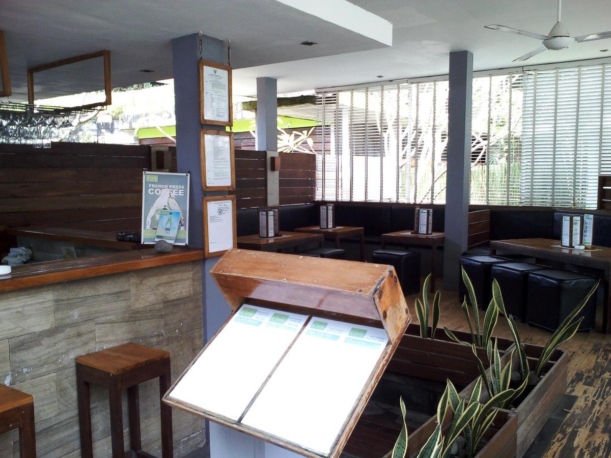 Javacove Beach Hotel Batukaras Extérieur photo