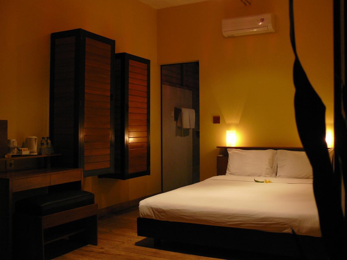 Javacove Beach Hotel Batukaras Extérieur photo