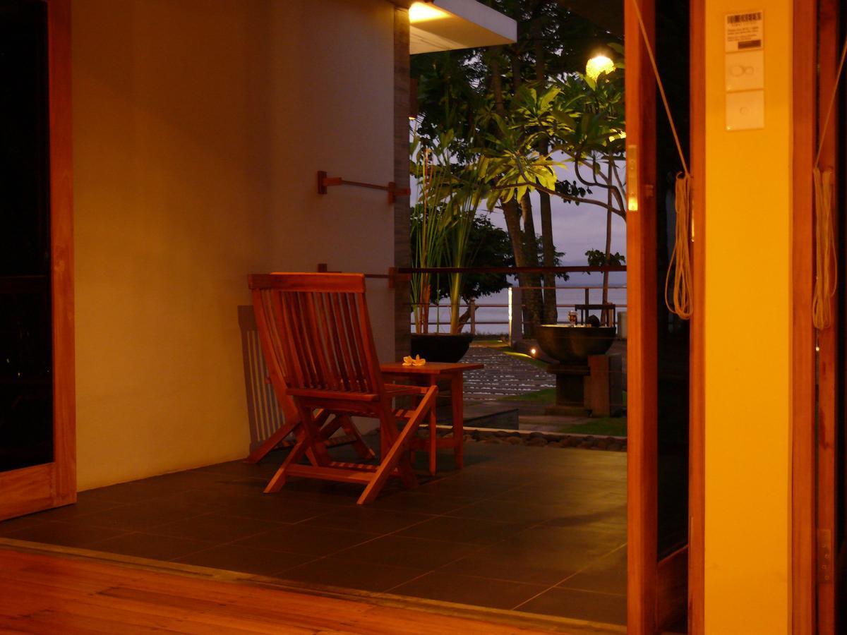 Javacove Beach Hotel Batukaras Extérieur photo